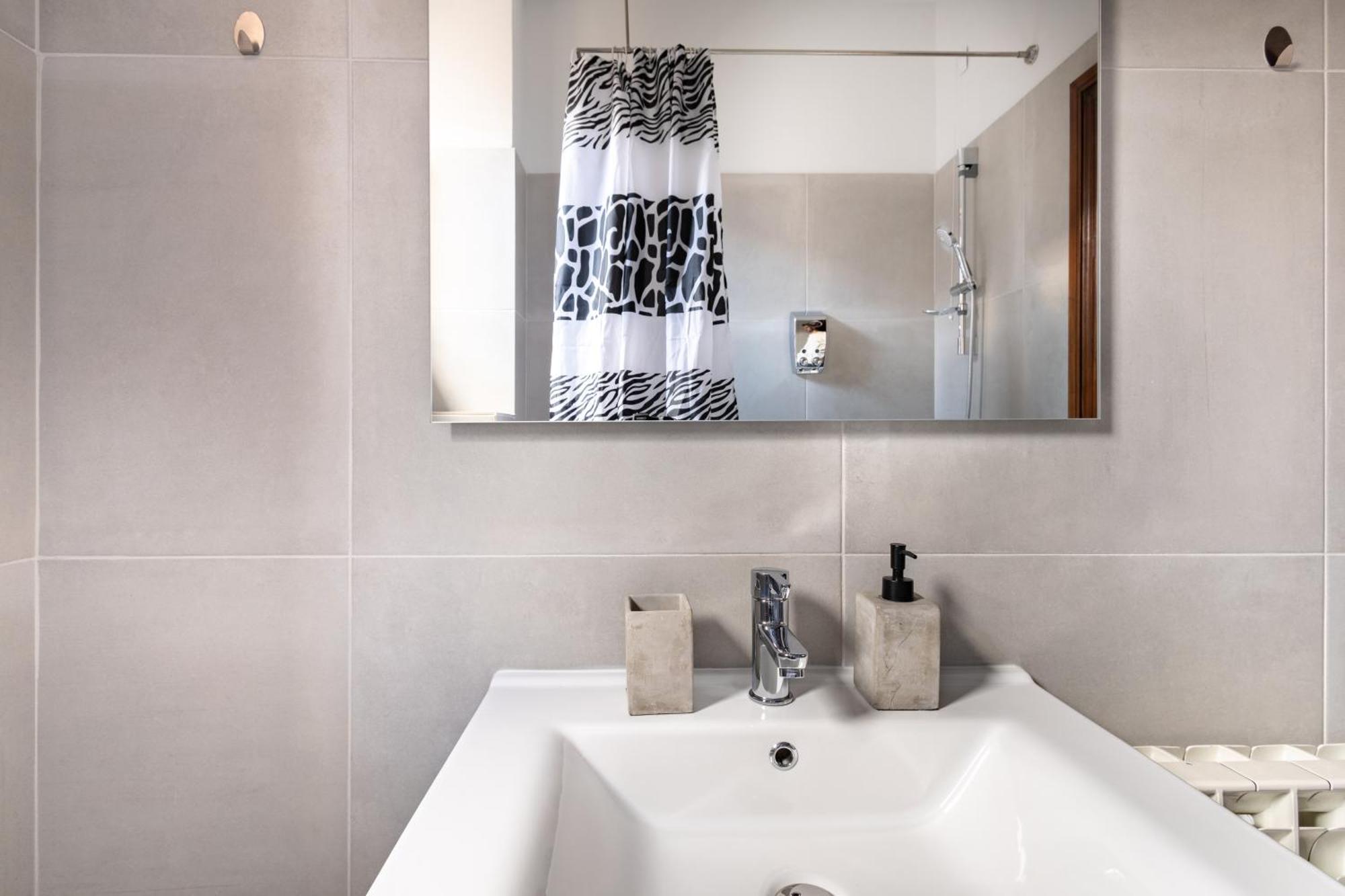 بوخارست Piccolo Mondo By Citybookings المظهر الخارجي الصورة