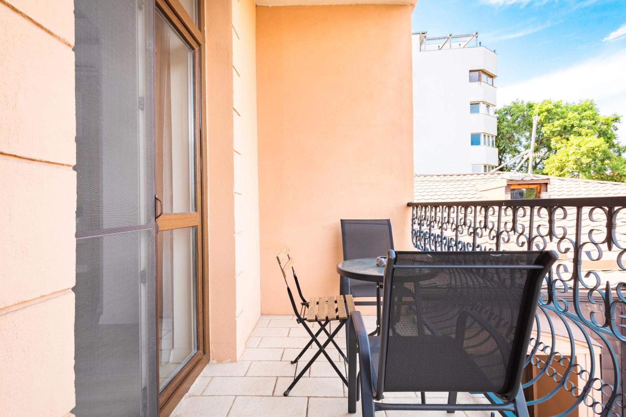 بوخارست Piccolo Mondo By Citybookings المظهر الخارجي الصورة